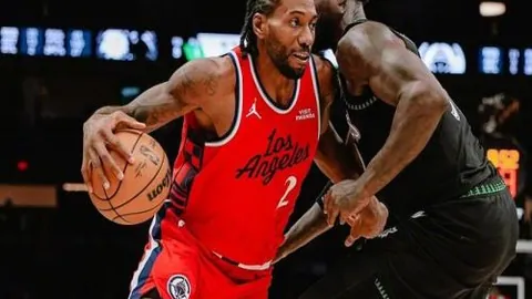 法国队横扫荷兰，姆巴佩梅开二度助力法国4-0轻松赢得2025欧预赛首轮胜利